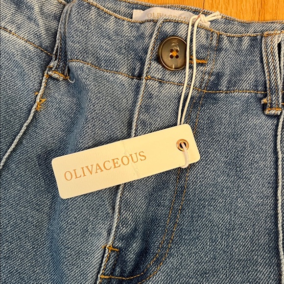 Olivaceous wide leg jeans. Size large. New with tags - Picture 4 of 9